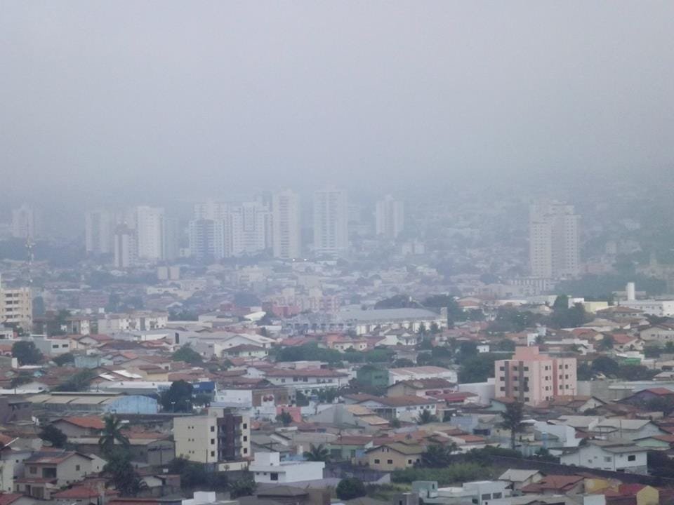 Segunda-feira terá chuva ao longo do dia e umidade em 100%, aponta Climatempo