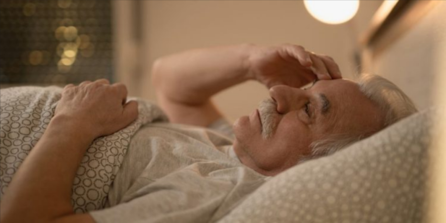 Por que o sono piora com a idade? Entenda o que muda no cérebro