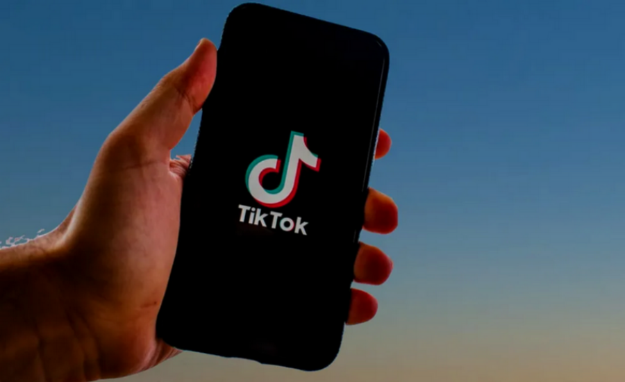 TikTok quer virar banco no Brasil e pode mudar o jeito de lidar com dinheiro