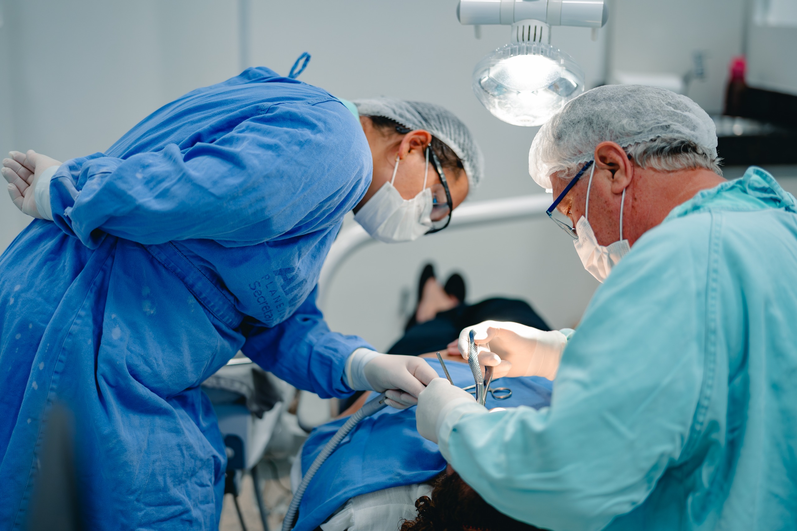 Saúde Agora oferece consultas ortopédicas, atendimento odontológico e vacinação gratuita neste sábado em Anápolis